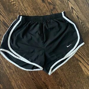 NIKE RUNNING SHORTS